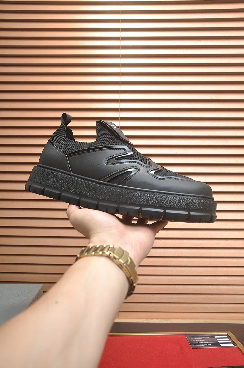 Men's shoes 💰620💶【PRADA】Top original, new season, high quality original goods, top imported calfskin with original imported glue, imported cowhide inside with original cowhide feet, original outsole! Quality guaranteed! Code 38-45 (45 customized)